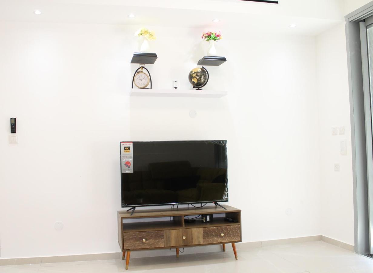 Beach Suite Israel- Private Jacuzzi, Beach View, Gym, Low Fee For Off-Site Indoor Pool & Spa ביץ סוייט ישראל- ג'קוזי פרטי עם נוף ים, אפשרות לבריכה מקורה וספא בתשלום ממש מוזל Ασκελόν Εξωτερικό φωτογραφία